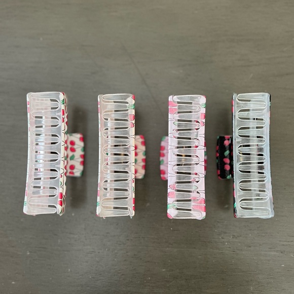 Black Red Cherry Cherries Glossy Pinup Minimalist 4" Lobster Claw Hair Clip - Picture 6 of 6